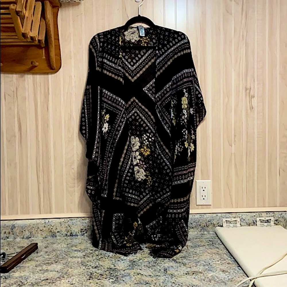 Semi-sheer Kimono